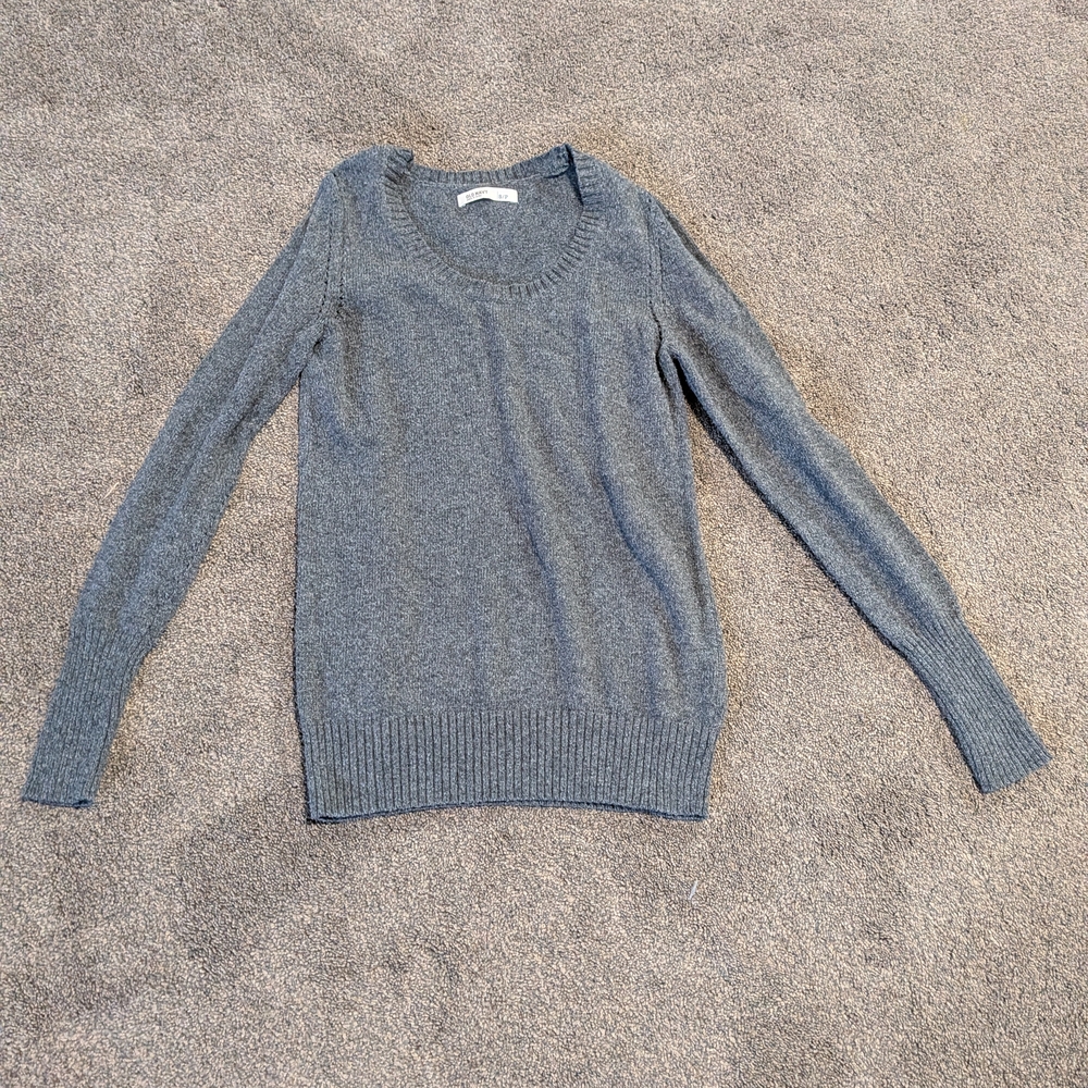 Old Navy Women's Gray Crew Neck Sweater